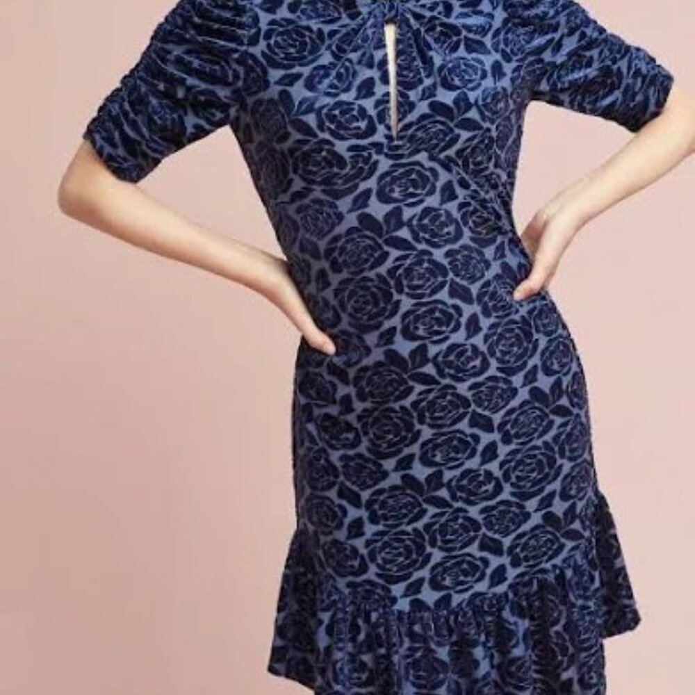 Navy Donna Morgan Velvet Puff Sleeved Dress from Anthropology size 6